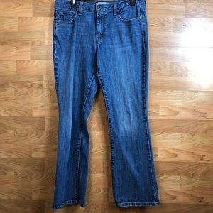 Levi’s Bootcut 515 Size 12 Short Jeans w/Front Pockets & Back Buttoned Pockets